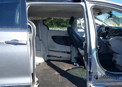 2019 Chrysler Pacifica Touring L из США, поврежденный, VIN 2C4RC1BG5KR643726